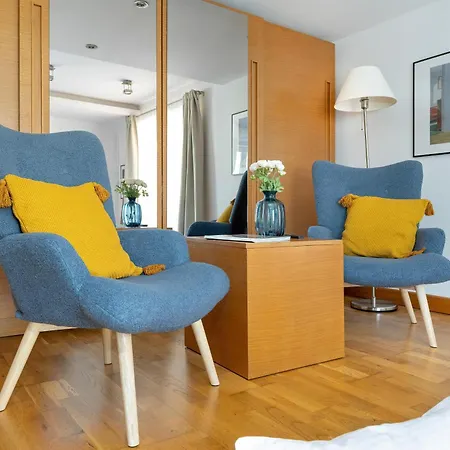 Apartment Beautiful Aleje Marcinkowskiego With Balcony By Renters Poznan