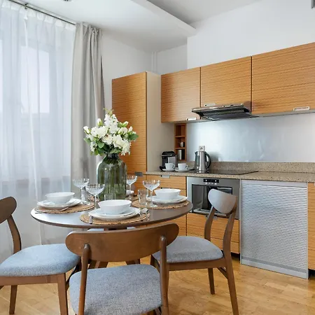 Apartment Beautiful Aleje Marcinkowskiego With Balcony By Renters