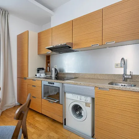 Apartament Beautiful Aleje Marcinkowskiego With Balcony By Renters Poznań